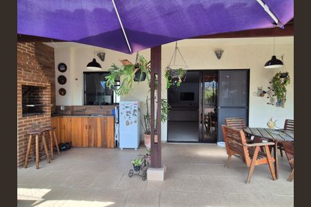 Apartamento à venda com 172m², 3 quartos e 3 vagasVaranda