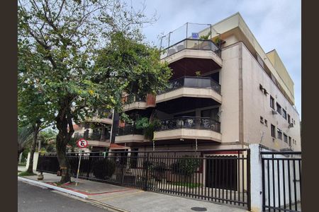 Apartamento à venda com 172m², 3 quartos e 3 vagasFachada