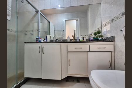 Apartamento à venda com 172m², 3 quartos e 3 vagasBanheiro da Suíte