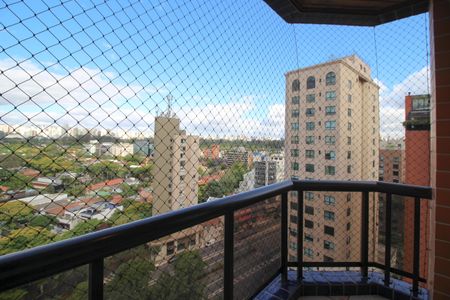 Apartamento à venda com 167m², 4 quartos e 3 vagasVaranda 2