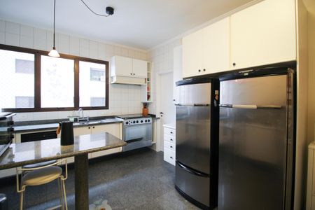 Apartamento à venda com 167m², 4 quartos e 3 vagasCozinha