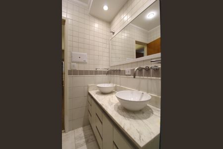 Apartamento à venda com 106m², 3 quartos e 1 vagaBanheiro Social