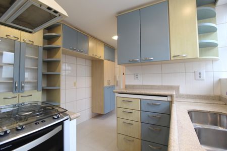 Apartamento à venda com 106m², 3 quartos e 1 vagaCozinha