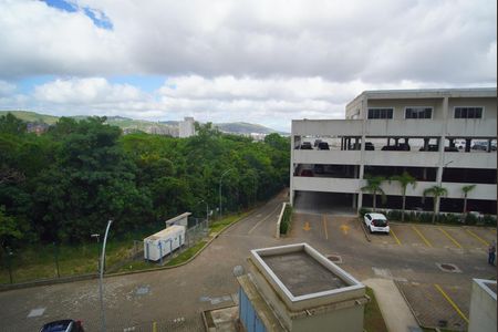 Vista Quarto  de apartamento para alugar com 2 quartos, 51m² em Jardim Carvalho, Porto Alegre