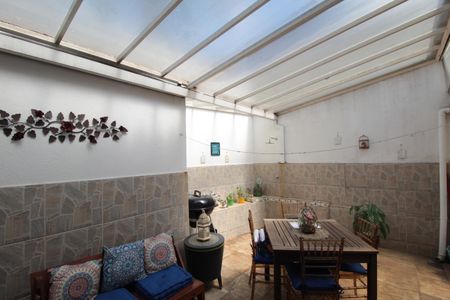 Casa de condomínio à venda com 79m², 2 quartos e 1 vagaÁrea Privativa