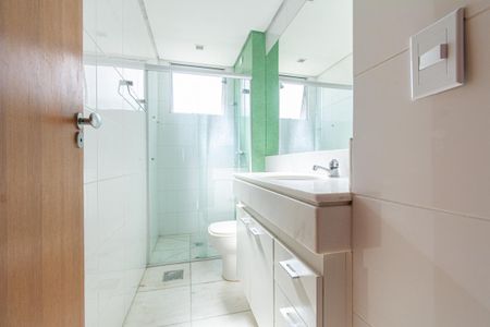 Apartamento para alugar com 83m², 2 quartos e 2 vagasBanheiro