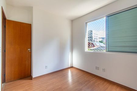 Apartamento para alugar com 83m², 2 quartos e 2 vagasQuarto 