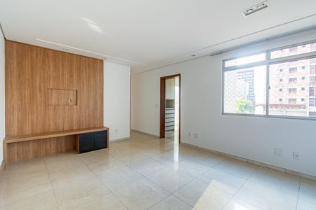 Apartamento para alugar com 83m², 2 quartos e 2 vagasSala