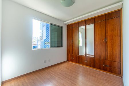 Apartamento para alugar com 83m², 2 quartos e 2 vagasQuarto 