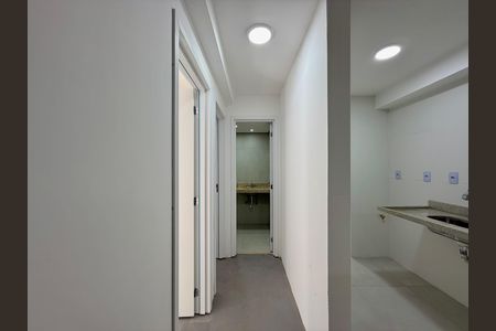 Apartamento à venda com 69m², 2 quartos e sem vagaCorredor Quartos 