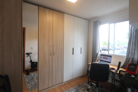 Quarto 2 de apartamento para alugar com 2 quartos, 45m² em São José, Canoas