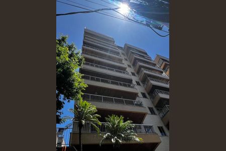 Apartamento à venda com 90m², 3 quartos e 2 vagasFachada