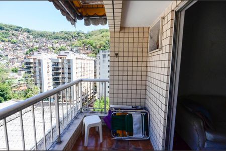 Apartamento à venda com 90m², 3 quartos e 2 vagasSala