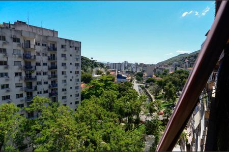 Apartamento à venda com 90m², 3 quartos e 2 vagasSuíte