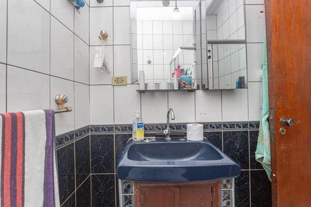 Casa à venda com 125m², 3 quartos e 2 vagasBanheiro