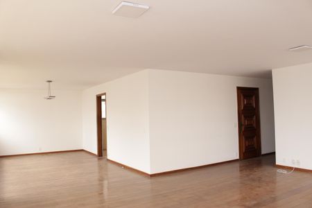 Apartamento à venda com 248m², 3 quartos e 3 vagasSala