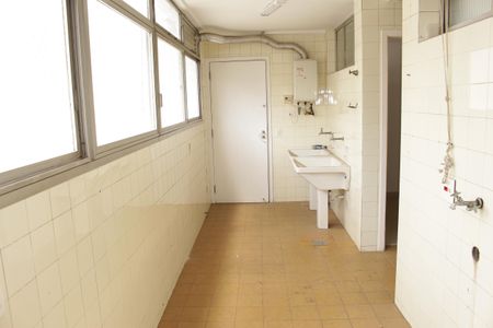 Apartamento à venda com 248m², 3 quartos e 3 vagasÁrea de Serviço