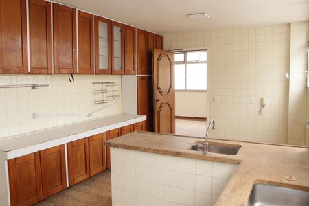 Apartamento à venda com 248m², 3 quartos e 3 vagasCozinha