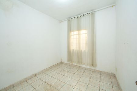 Casa à venda com 140m², 3 quartos e 5 vagasQuarto 2