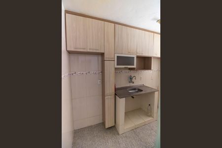 Apartamento à venda com 66m², 2 quartos e 1 vaga Apartamento à venda com 66m², 2 quartos e 1 vagaCozinha e Área de Serviço