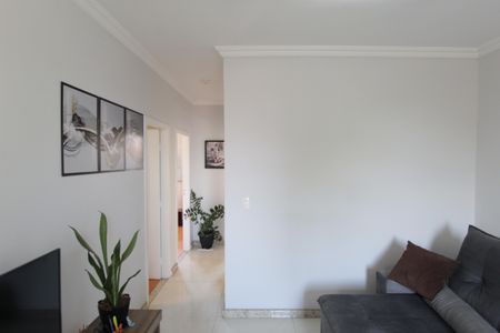 Sala de apartamento para alugar com 3 quartos, 65m² em Santa Amelia, Belo Horizonte
