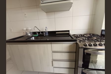 Apartamento para alugar com 53m², 2 quartos e 2 vagasCozinha