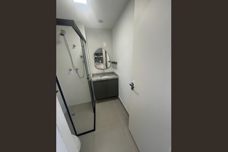 Banheiro Social de apartamento para alugar com 1 quarto, 25m² em Vila Cordeiro, São Paulo