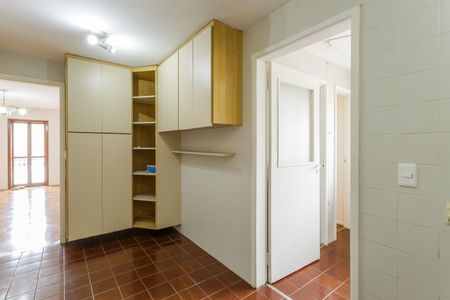 Apartamento para alugar com 120m², 3 quartos e 1 vaga Apartamento para alugar com 120m², 3 quartos e 1 vagaCozinha