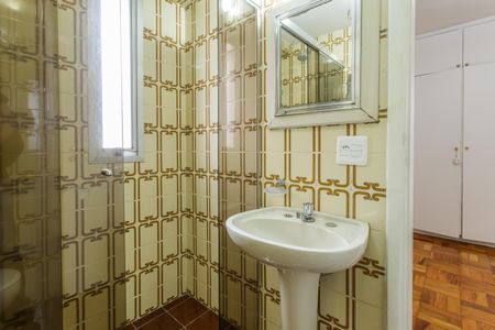 Apartamento para alugar com 120m², 3 quartos e 1 vaga Apartamento para alugar com 120m², 3 quartos e 1 vagaBanheiro da Suíte