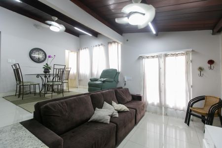 Sala de casa para alugar com 2 quartos, 100m² em Vila Jacuí, São Paulo