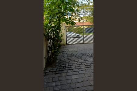 Casa para alugar com 360m², 5 quartos e 6 vagas