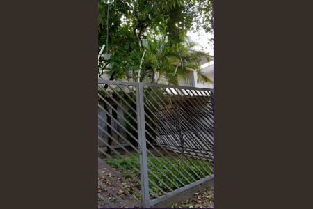 Casa para alugar com 360m², 5 quartos e 6 vagas