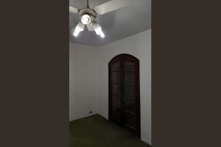 Casa para alugar com 360m², 5 quartos e 6 vagas