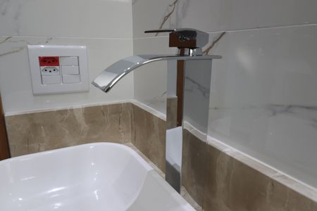 Casa à venda com 199m², 4 quartos e 3 vagasBanheiro 3