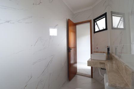 Casa à venda com 199m², 4 quartos e 3 vagasBanheiro Quarto 1 suíte