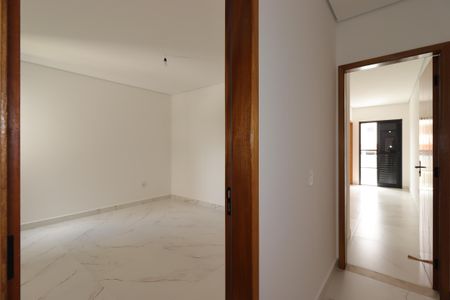 Casa à venda com 200m², 4 quartos e 4 vagasCorredor piso superior