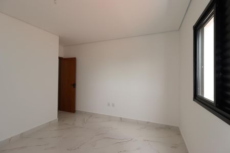 Casa à venda com 200m², 4 quartos e 4 vagasSuíte 1