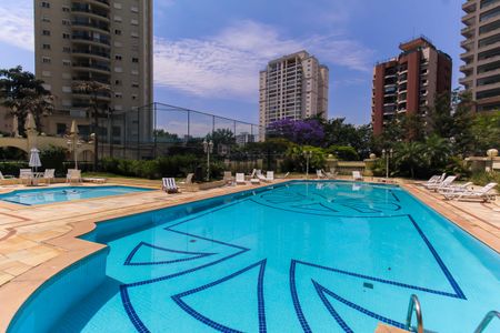Apartamento à venda com 139m², 4 quartos e 3 vagasÁrea comum - Piscina