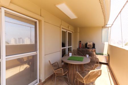 Apartamento à venda com 139m², 4 quartos e 3 vagasVaranda