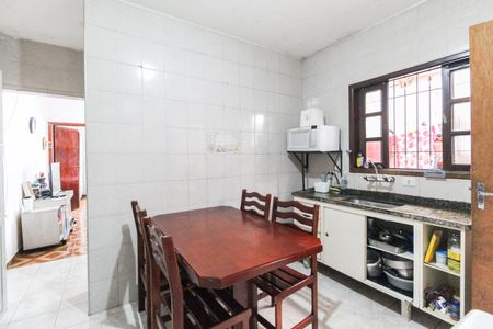 Casa à venda com 300m², 3 quartos e 3 vagas Casa à venda com 300m², 3 quartos e 3 vagasCozinha Casa 3