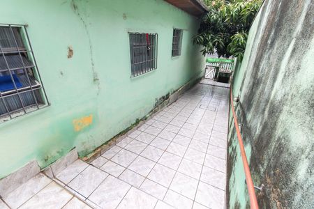 Casa à venda com 300m², 3 quartos e 3 vagas Casa à venda com 300m², 3 quartos e 3 vagasEntrada