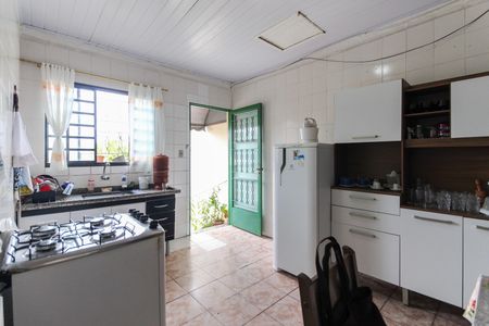 Casa à venda com 300m², 3 quartos e 3 vagas Casa à venda com 300m², 3 quartos e 3 vagasCozinha Casa 2