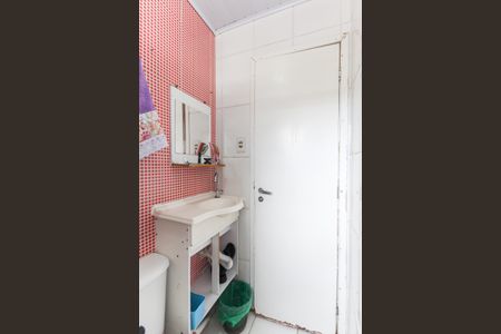 Casa à venda com 300m², 3 quartos e 3 vagas Casa à venda com 300m², 3 quartos e 3 vagasBanheiro Casa 2