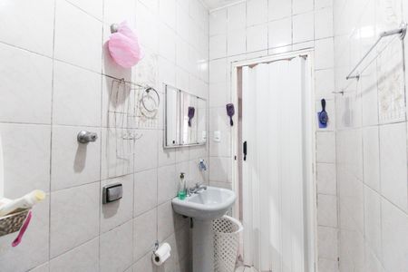 Casa à venda com 300m², 3 quartos e 3 vagas Casa à venda com 300m², 3 quartos e 3 vagasBanheiro Casa 3