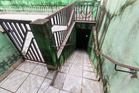 Casa à venda com 300m², 3 quartos e 3 vagas Casa à venda com 300m², 3 quartos e 3 vagasEntrada