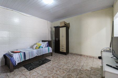 Casa à venda com 300m², 3 quartos e 3 vagas Casa à venda com 300m², 3 quartos e 3 vagasQuarto Casa 2