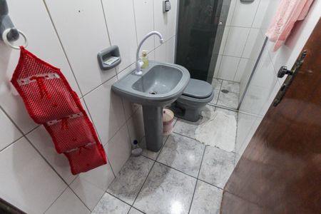 Casa à venda com 300m², 4 quartos e 3 vagasBanheiro Casa 1