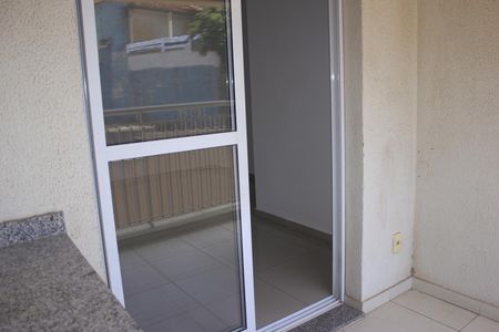 Apartamento para alugar com 72m², 3 quartos e 1 vagaVaranda
