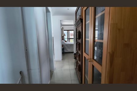 Apartamento à venda com 171m², 3 quartos e 2 vagasCorredor