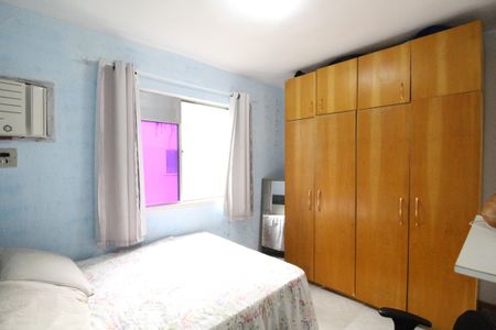 Quarto 1 de apartamento para alugar com 2 quartos, 52m² em Jacarepaguá, Rio de Janeiro